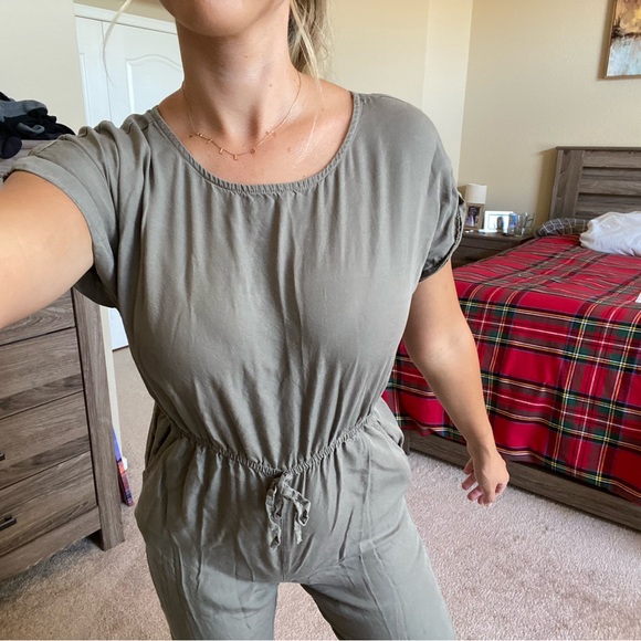 Green Jumpsuit - Picture 4 of 4